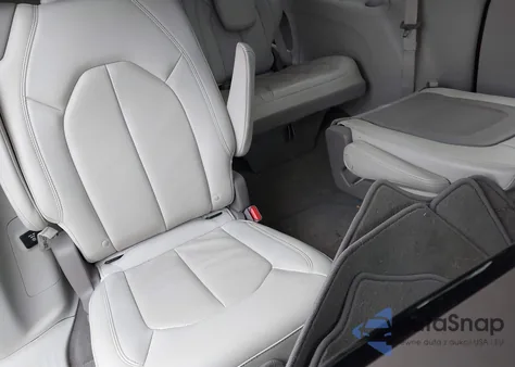 2020 Chrysler Pacifica Touring L Plus z USA, uszkodzony, nr VIN 2C4RC1EG8LR104787